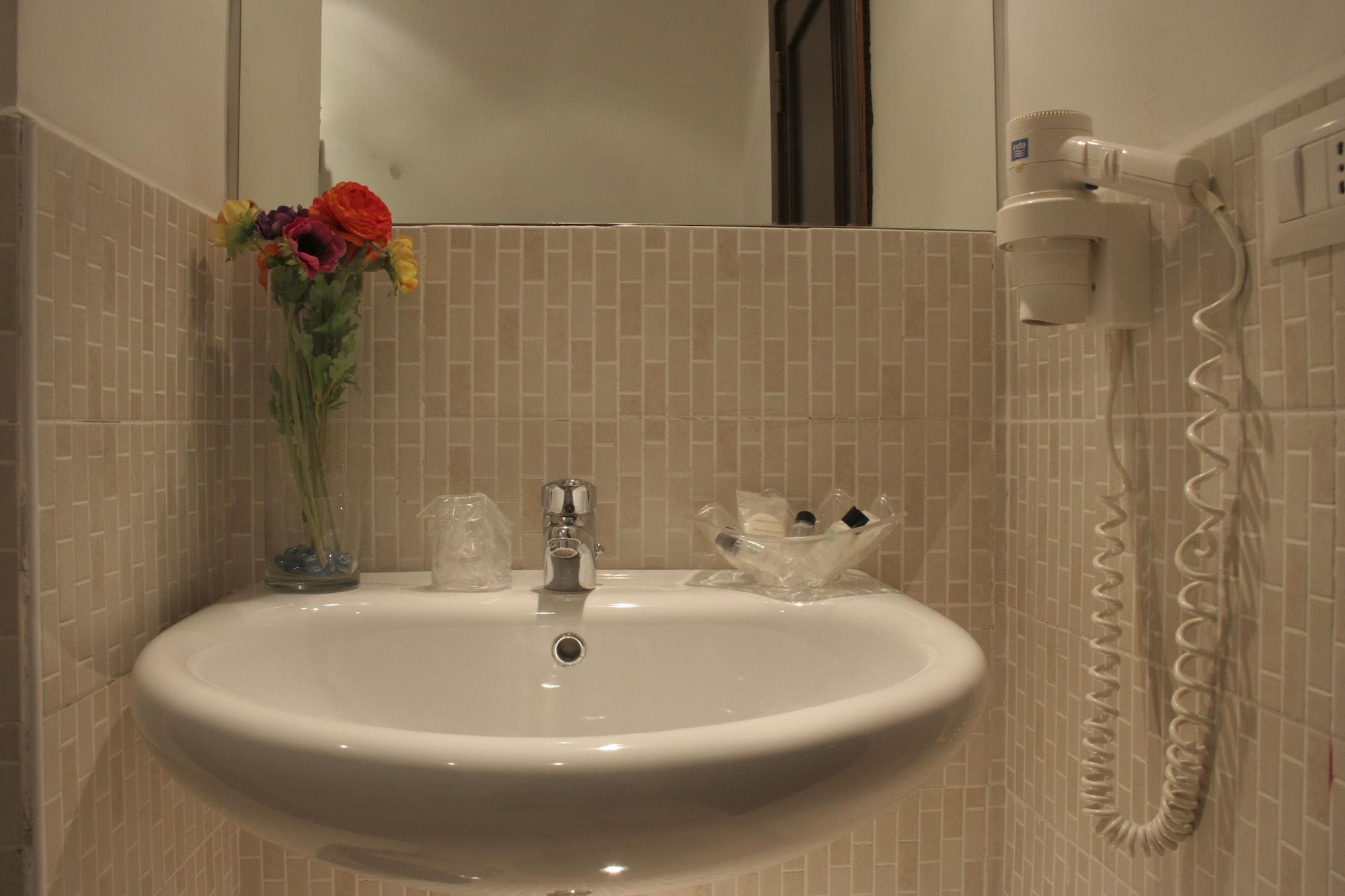 Hotel Mediterraneo Civitavecchia Ngoại thất bức ảnh