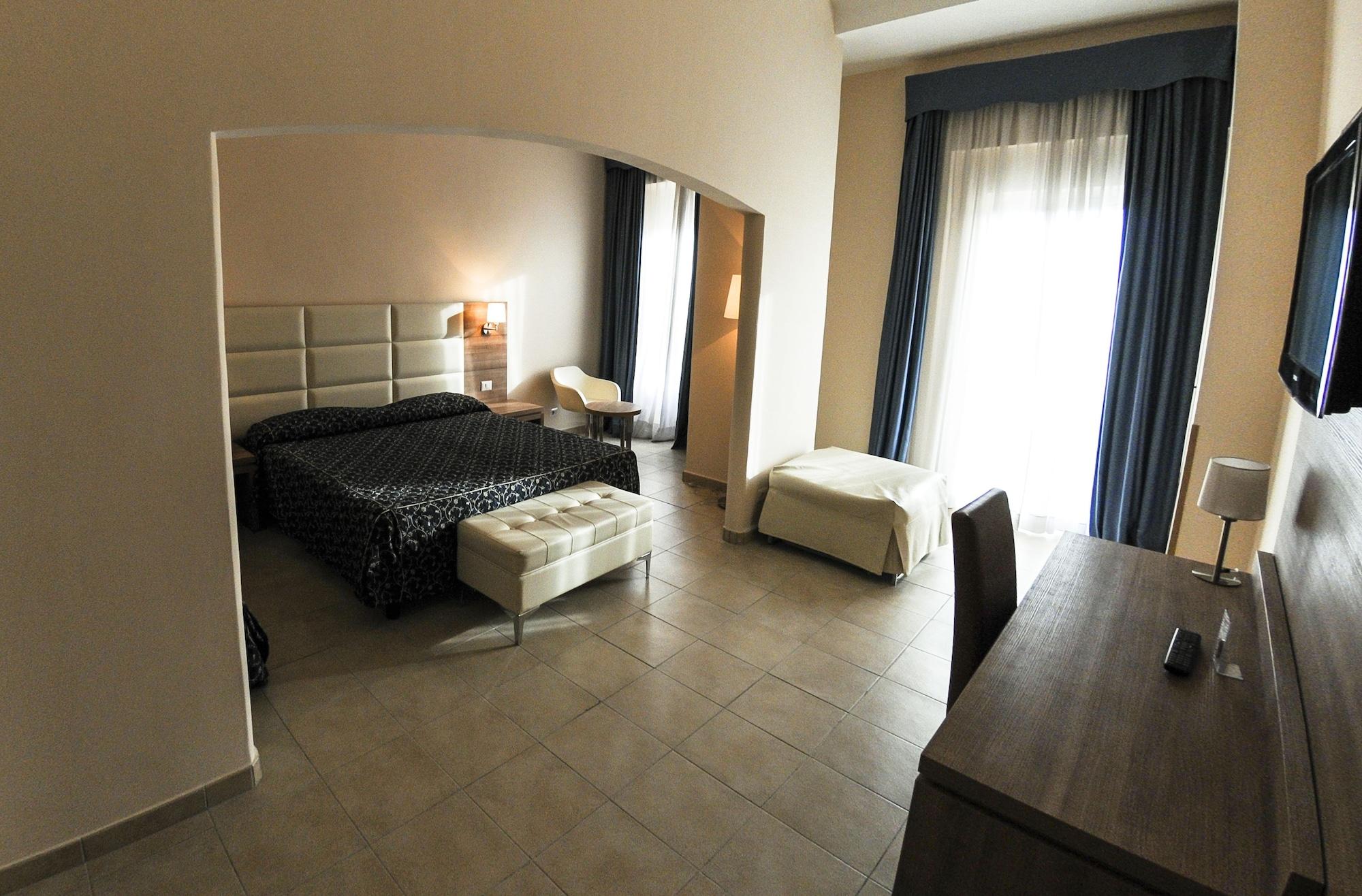 Hotel Mediterraneo Civitavecchia Ngoại thất bức ảnh